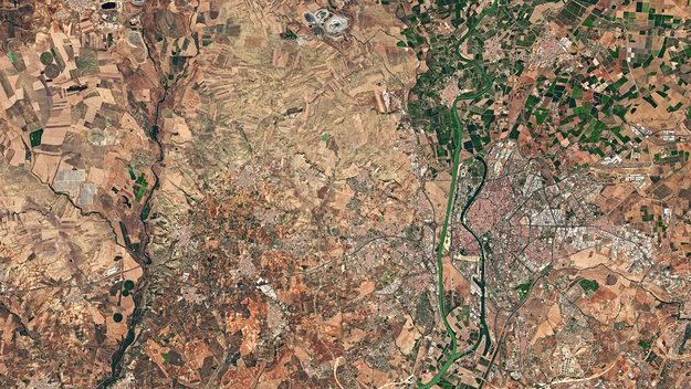 parte superior blanco aficionado cerca de Lérida parte superior blanco aficionado cerca de Lérida